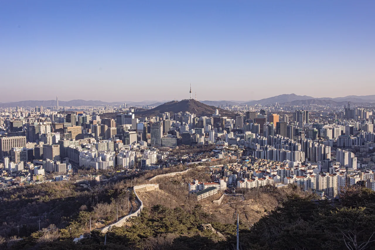 Downtown Seoul skyline from Inwangsan, with Namsan and N Seoul Tower at the centre