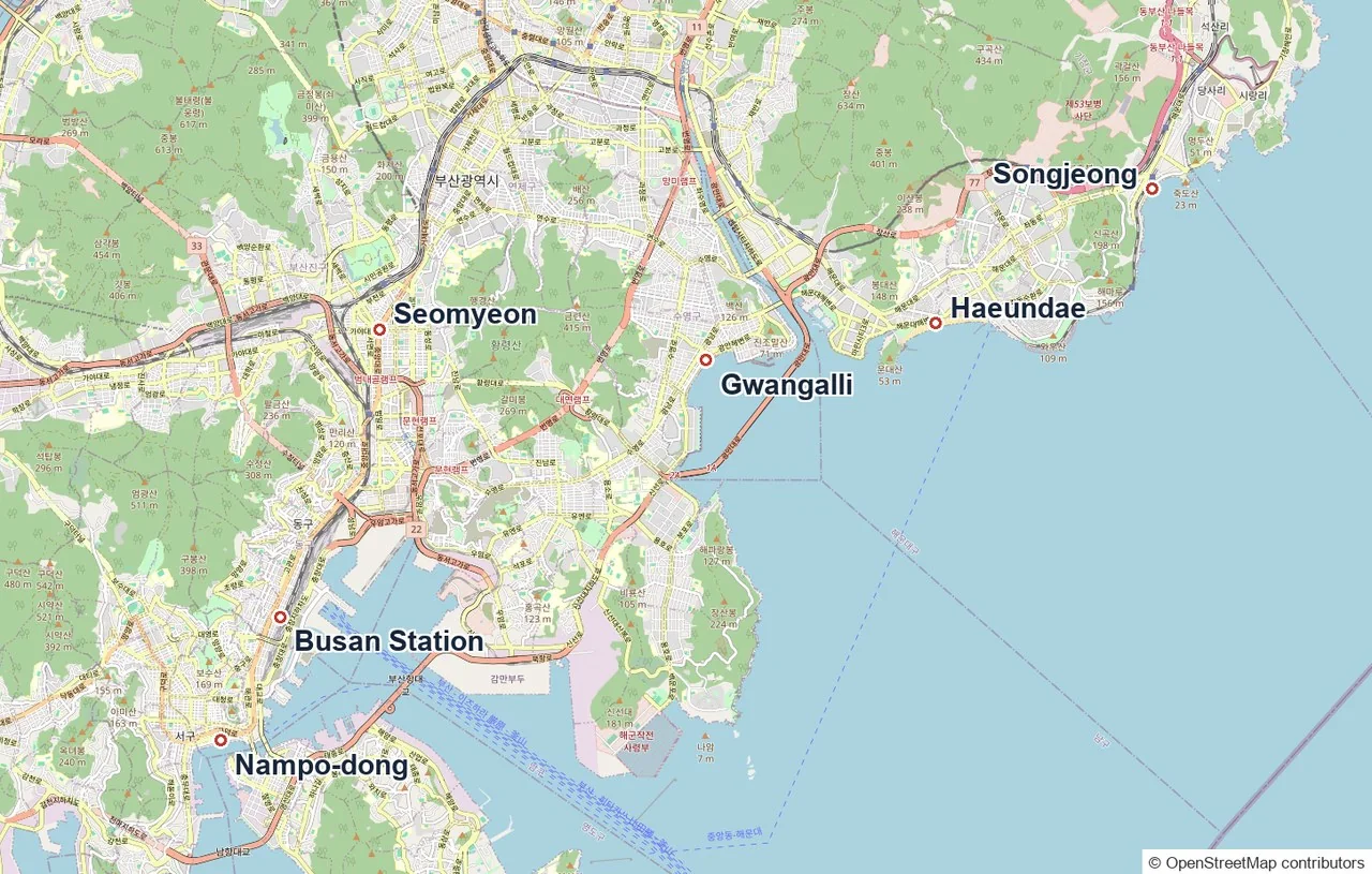 釜山の主な宿泊エリア地図。西側に西面・釜山駅・南浦洞、東の海岸沿いに広安里・海雲台・松亭 釜山の主な宿泊エリア地図。西側に西面・釜山駅・南浦洞、東の海岸沿いに広安里・海雲台・松亭